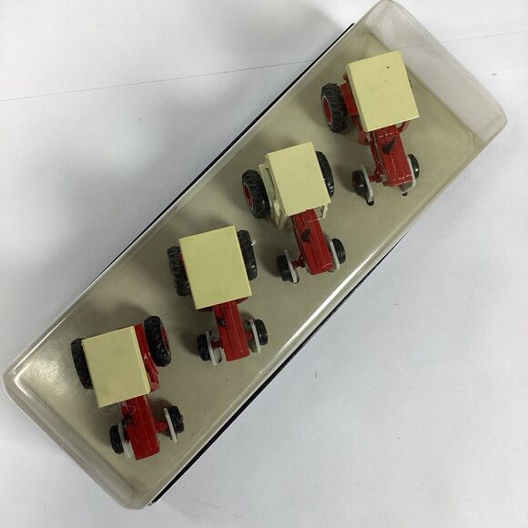 Ertl IHC 66 Series Tractor Set 1991 1/64 Scale - Picture 10 of 15